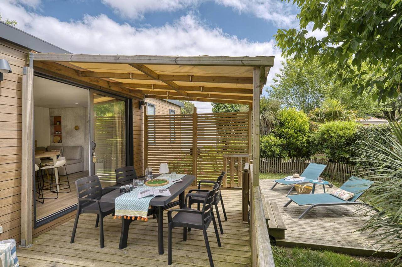 Deluxe Bungalow in Saint-Palais-sur-Mer, Côte de Beauté