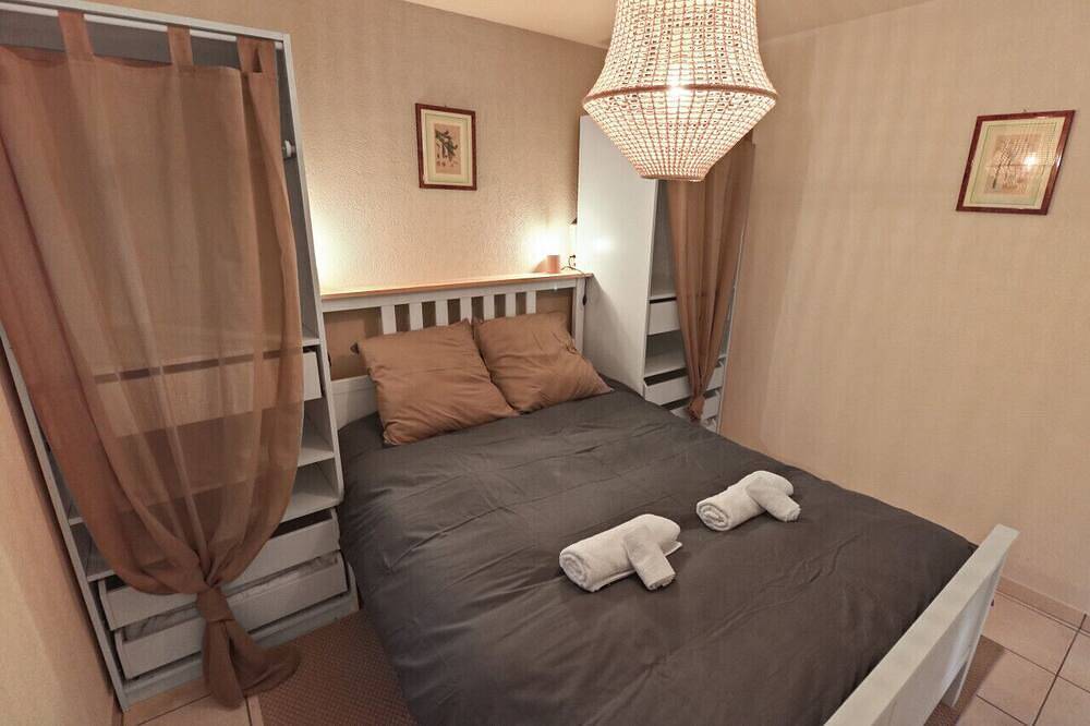 Ganze Wohnung, Appartement paisible avec terrasse in Domdidier, Murtensee & Estavayer-le-Lac Region