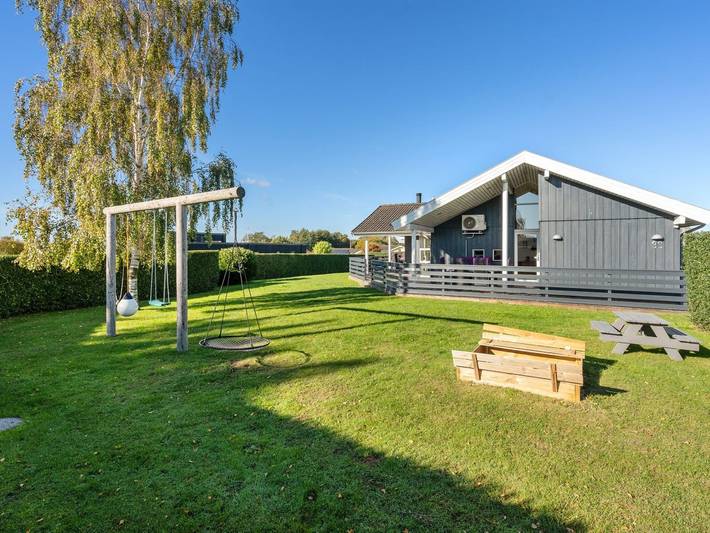 Ferienhaus für 10 Personen, mit Whirlpool und Terrasse sowie Sauna in Råde Strand - 4
