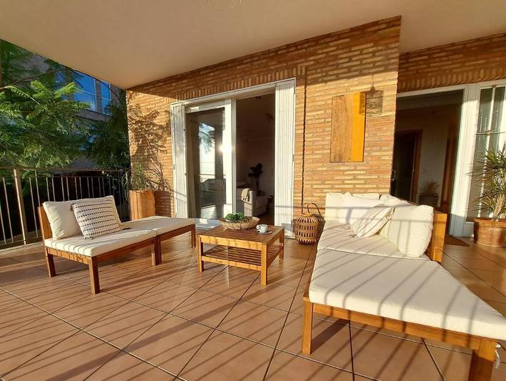 Apartamento para 10 personas, con Balcón y Terraza además de Jardín y Piscina en Chiva