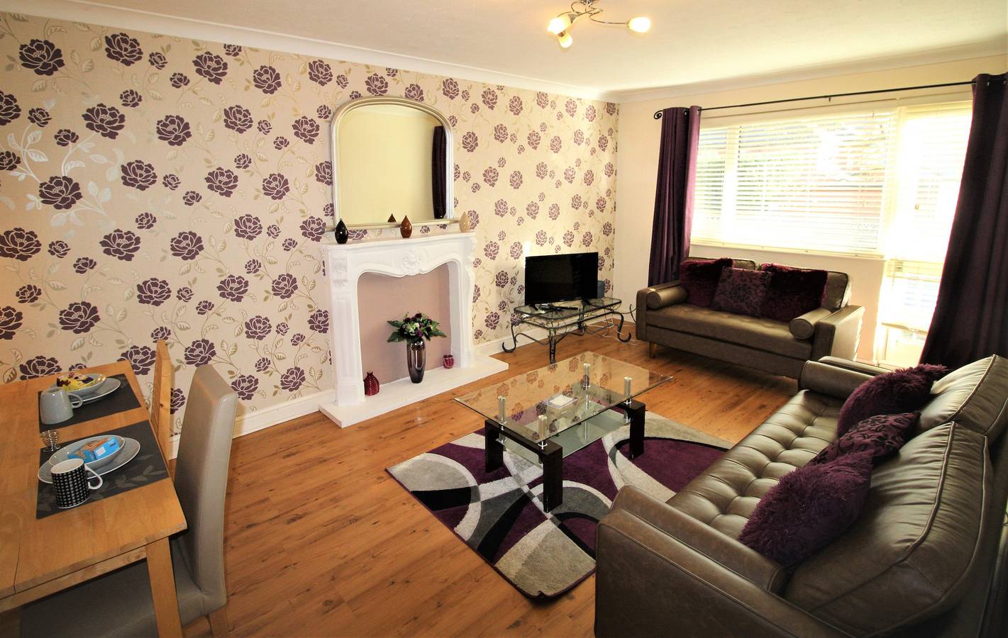 Entire vacation apartment, Large Balcony Apartment - Town & Races -2 Dbl Beds in South Yorkshire