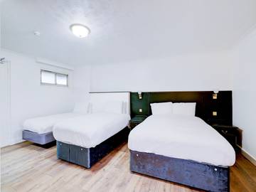 Hotel for 4 Guests in Rivenhall, Essex, Picture 1