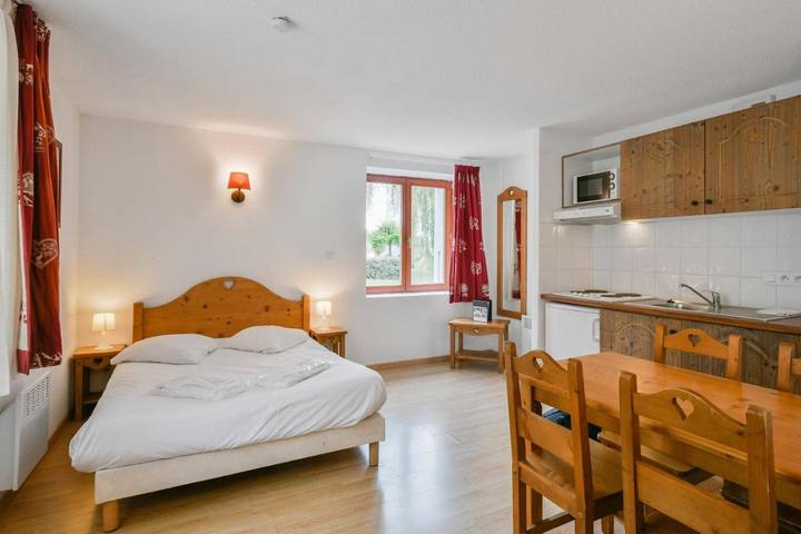 Gîte pour 2 personnes, avec piscine à Lugrin - 2