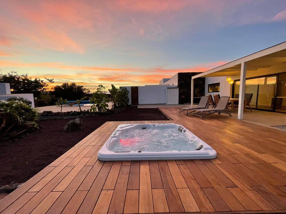 North Shore Villas Lajares, Manalari, Private Jacuzzi in Lajares, La Oliva