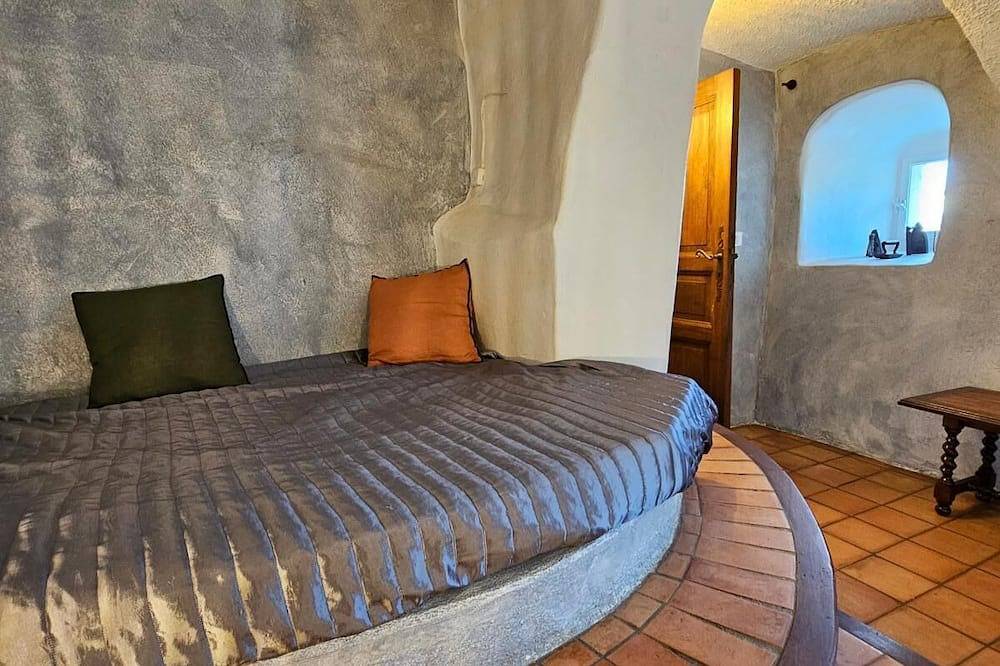 Entire apartment, Domaine de Bagard - Gîte la Source 62m² 4/6 pers Large terrace in Sauve, Le Vigan region