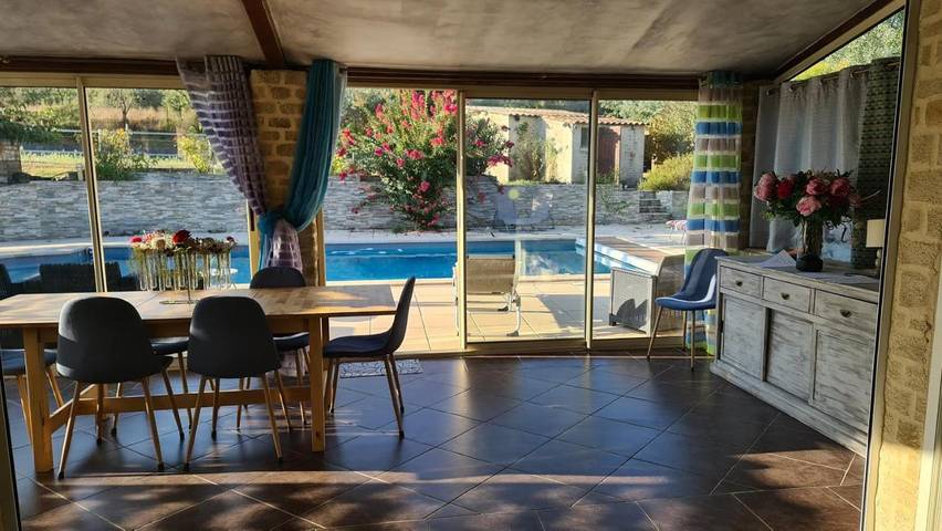 Maison de vacances pour 10 personnes, avec Terrasse et Jardin ainsi que Piscine et Vue à Meyreuil