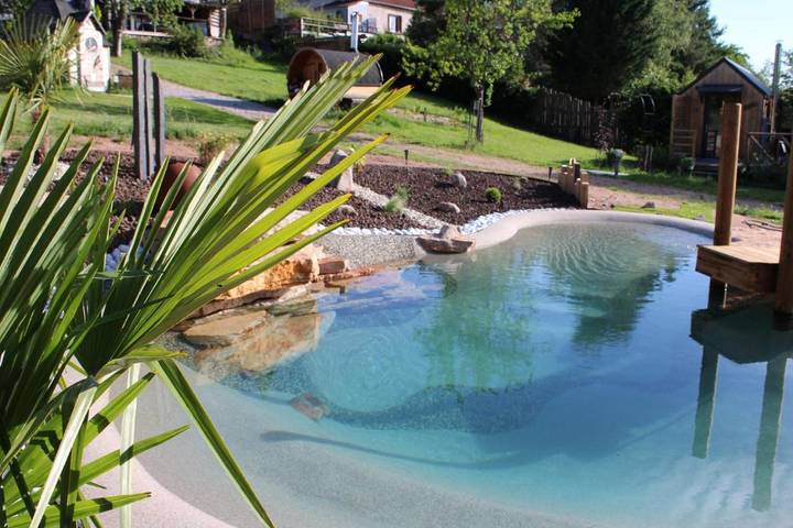Chalet pour 3 personnes, avec Balcon et Jacuzzi ainsi que Terrasse et Jardin