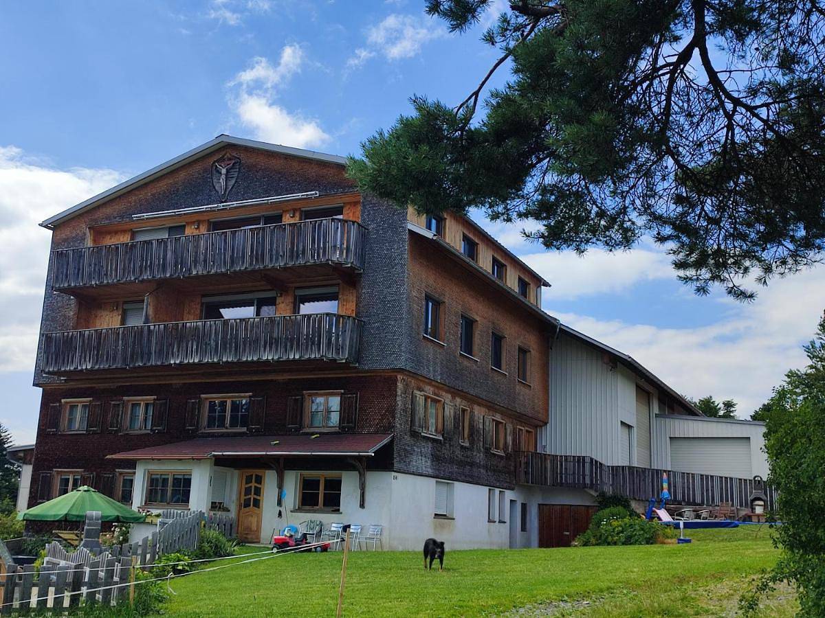Ganze Wohnung, Apartment with Balcony in Sulzberg (Österreich), Bodensee-Vorarlberg