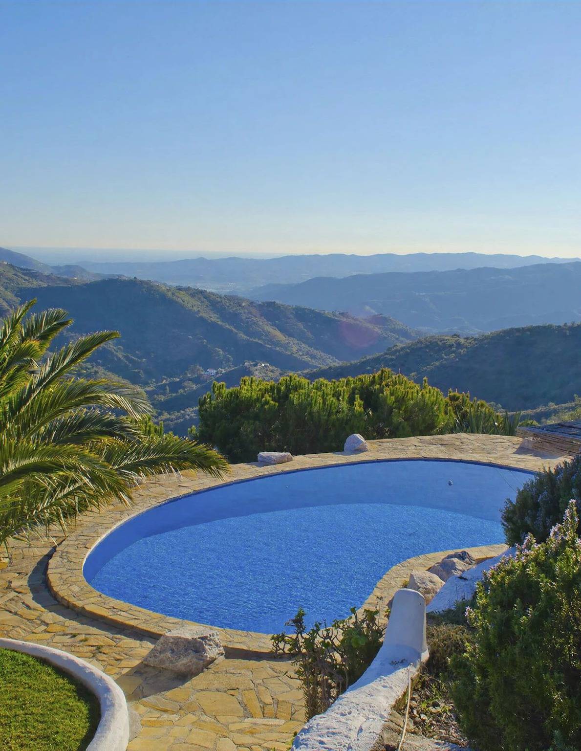 Chalet para 8 personas con piscina in Canillas de Aceituno, Cordillera Penibética
