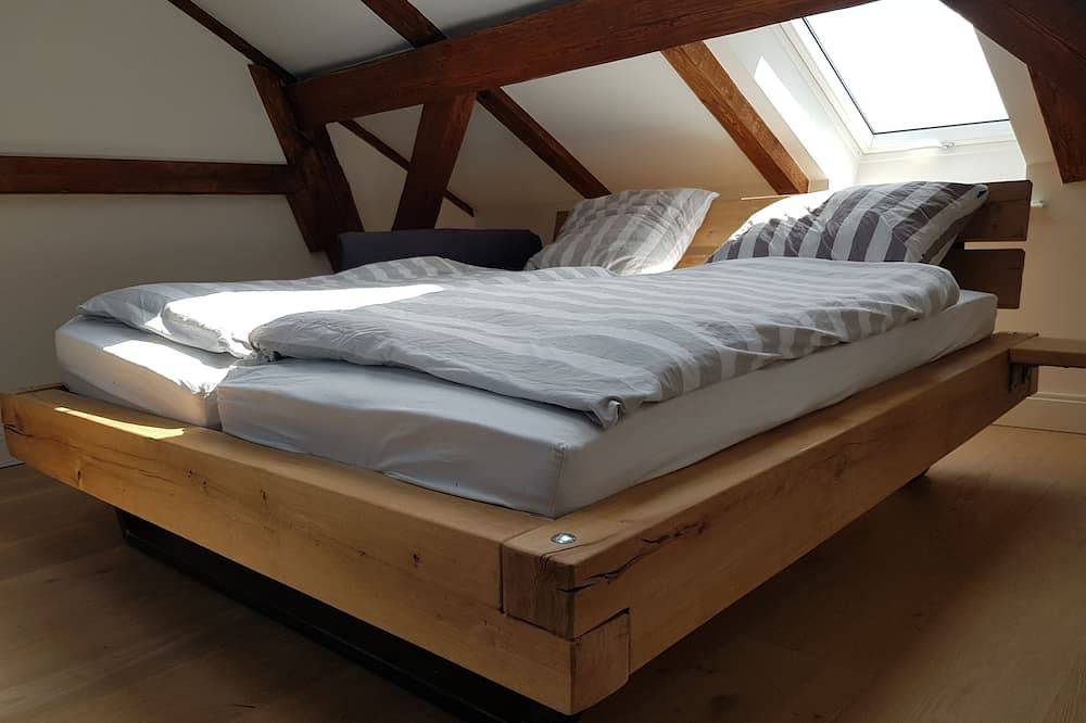 Ganze Wohnung, Penthouse am alten Zeughaus - Kamin, Wlan, Badewanne, Dusche, Balkon in Flensburg, Flensburger Förde