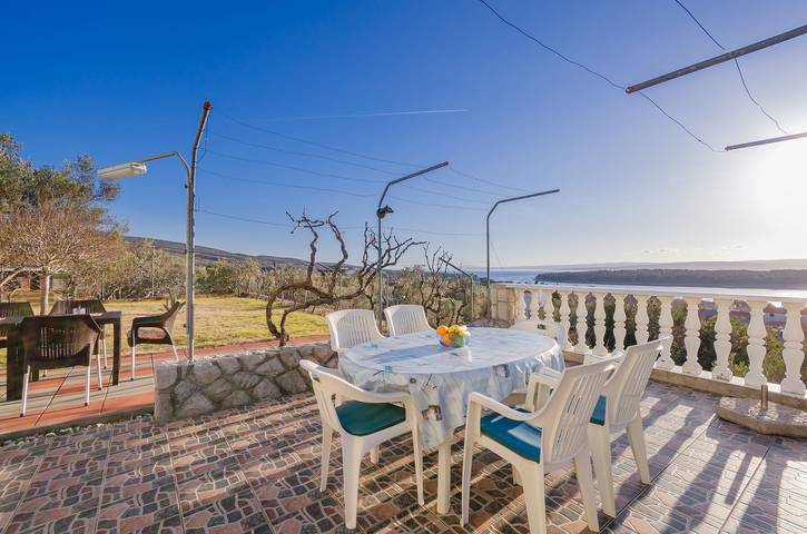 Ferienwohnung für 5 Personen, mit Terrasse und Pool auf Krk - 4