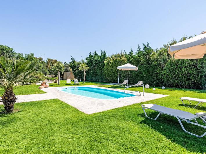 Ferienhaus für 9 Personen, mit Balkon und Terrasse sowie Garten und Pool in Afantou - 4