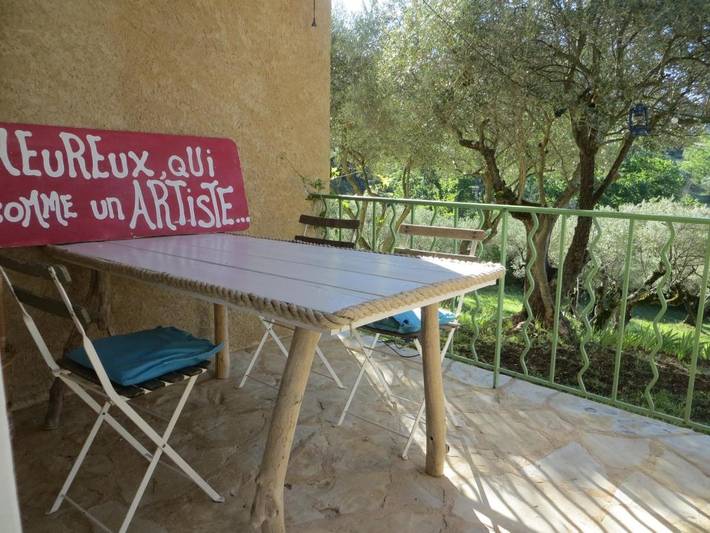 Chambre d’hôte pour 3 personnes, avec jardin et vue à Moustiers-Sainte-Marie - 2