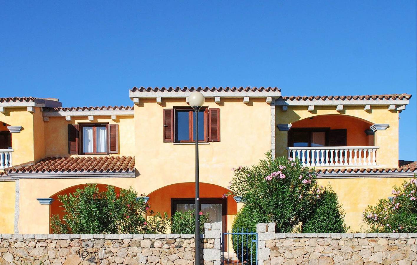 Apartamento vacacional entero, Acogedor apartamento junto a la playa con nevera e Internet in San Teodoro, Olbia-Tempio