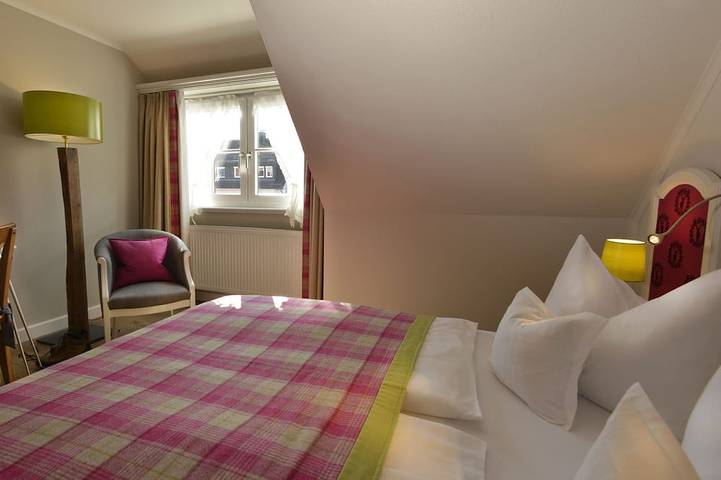 Ferienwohnung für 2 Personen, mit Sauna und Garten, mit Haustier in Sonnenbühl