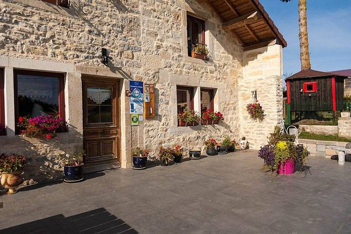Location de vacances pour 3 personnes, avec Jardin en Franche-Comté
