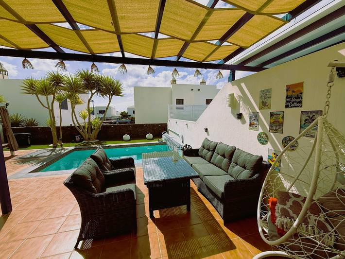Casa De Pato: Terraza Privada, Jardín Privado y Wi-Fi cerca de la Costa y Marina Rubicón in Playa Blanca, Yaiza