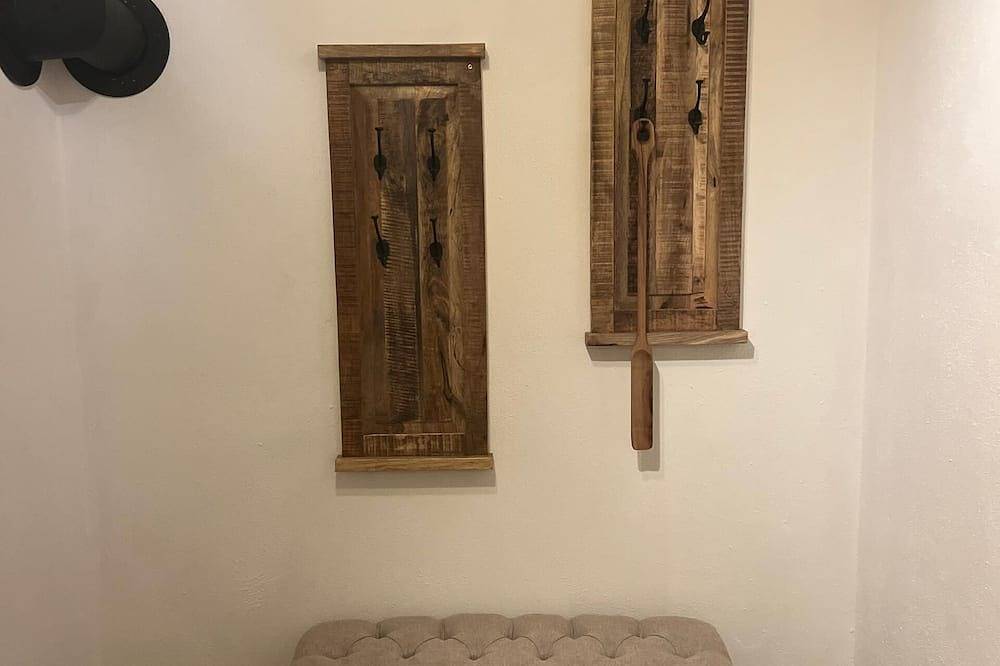 Ganze Wohnung, Gemütliche Ferienwohnung (76qm) mit Kaminofen und zwei Schlafzimmern in Kollnburg, Ostbayern