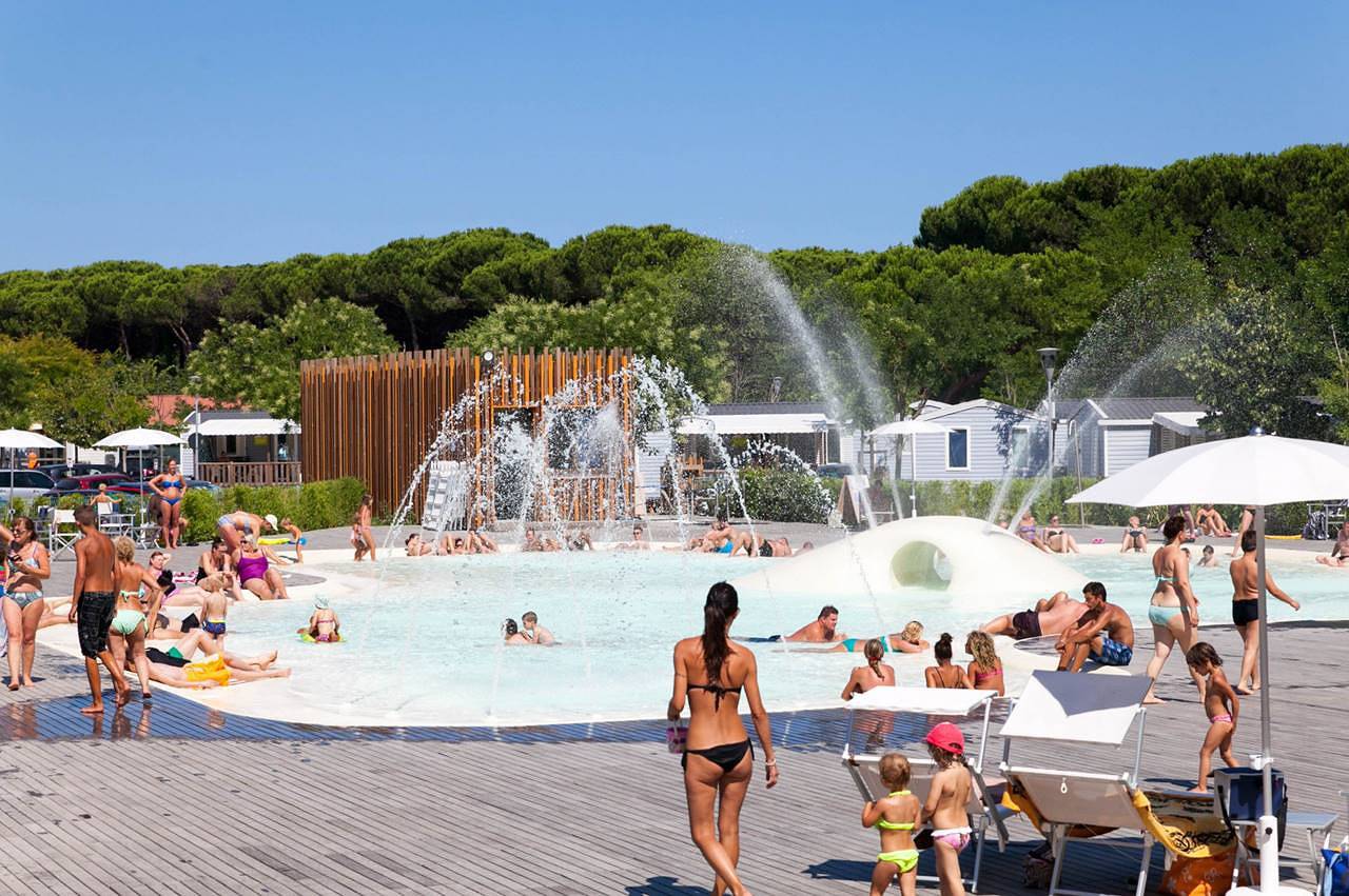 Camping Village Pineta Sul Mare - Cesenatico Mobilhome Luna in Cesenatico, Forlì-Cesena Provinz