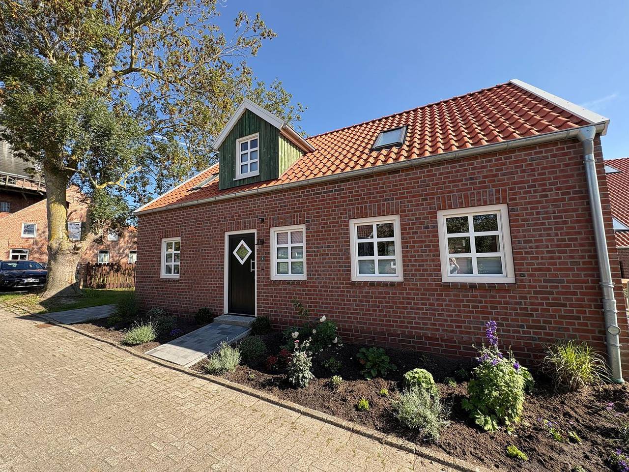 Entspannen Sie im Neubau-Ferienhaus Mühle 5 mit Sauna, bis zu 6 Pers. in Rysum, Krummhörn