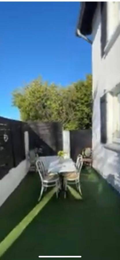 Location de vacances pour 6 personnes, avec terrasse à Feyzin - 3