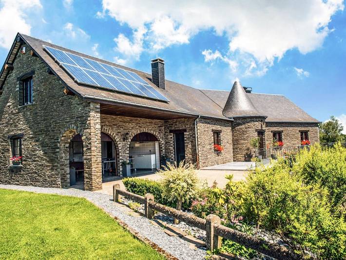 Villa für 9 Personen, mit Ausblick und Garten - 1
