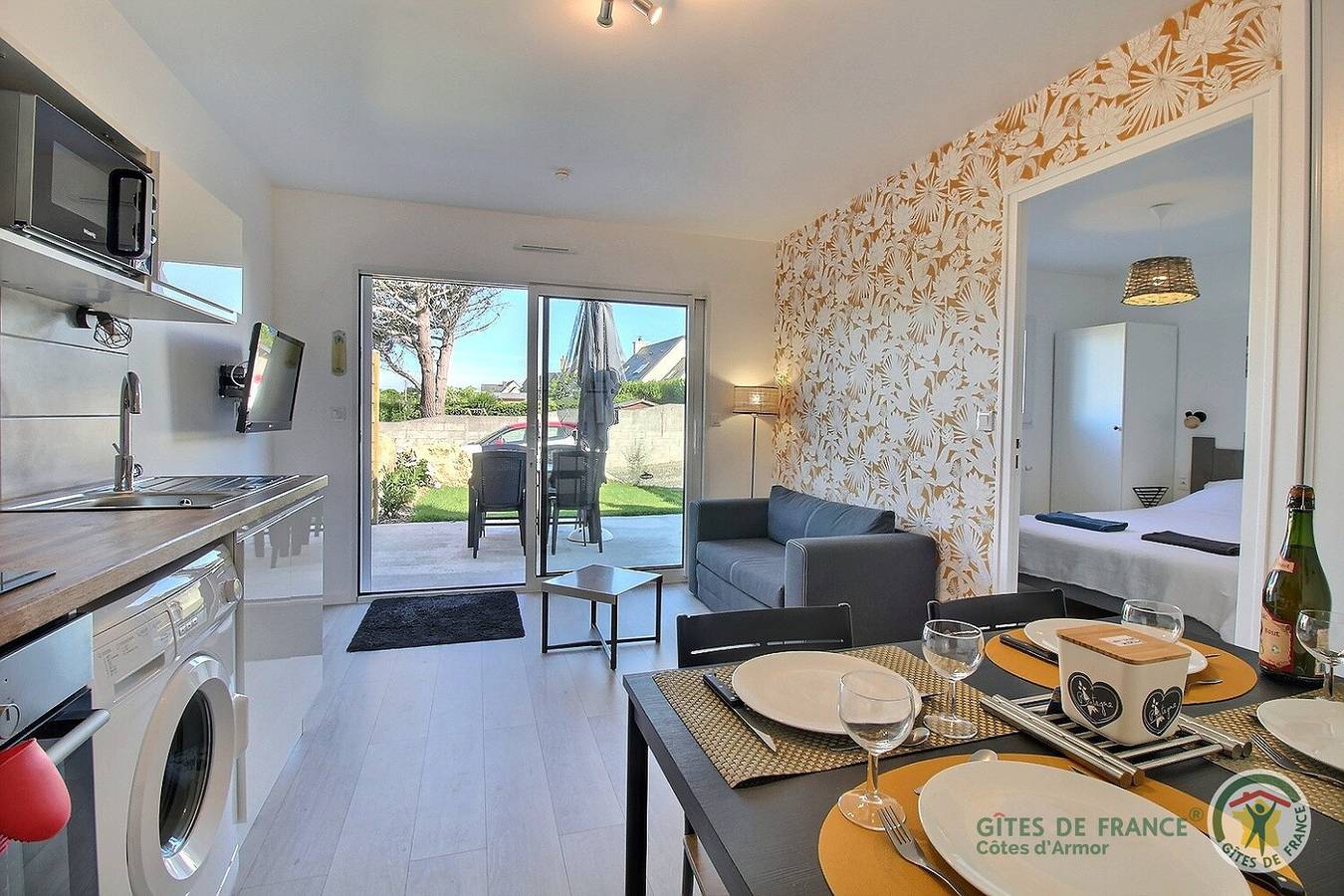 Dour Linn in Île-Grande, Pleumeur-Bodou