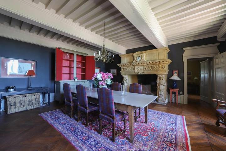 Location de vacances pour 14 personnes, avec piscine et terrasse à Saint-Julien-de-Civry - 2