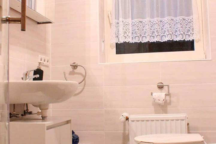 Ferienwohnung für 2 Personen, mit Garten und Terrasse in Bad Zwesten - 3