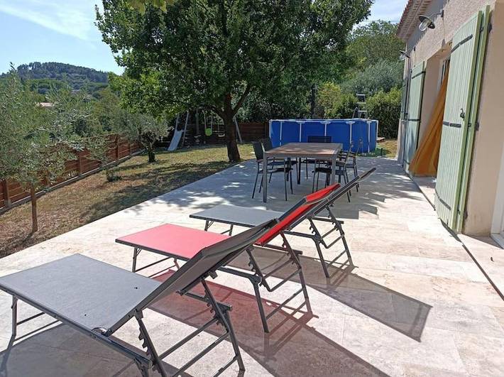 Casa de vacaciones para 8 personas, con jardín además de piscina y vistas, Se admiten mascotas - 1