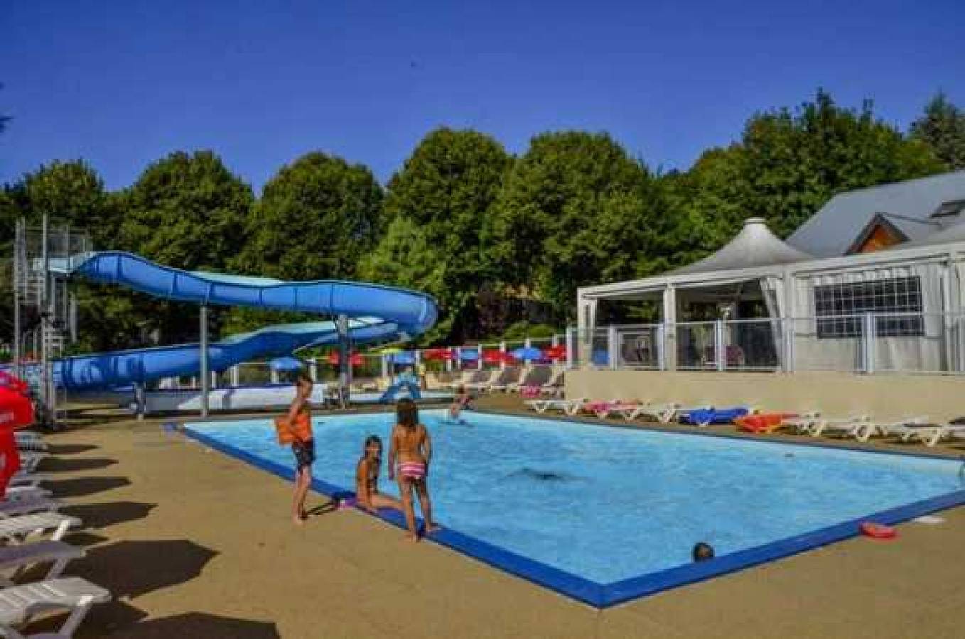 Camping - Parc aquatique - eeicch in Murol, Regionaler Naturpark Volcans d'Auvergne