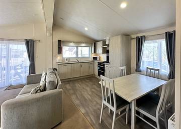 Chalet for 8 People in Bacton, Norfolk, Photo 3