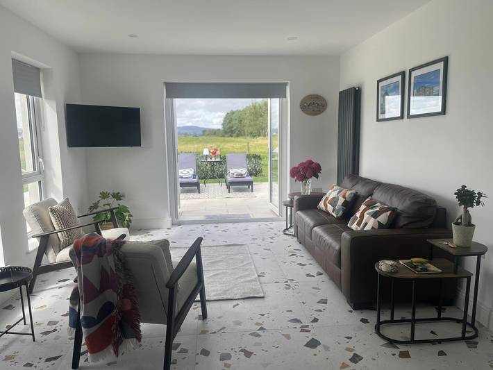 Ferienhaus für 6 Personen, mit Meerblick und Terrasse sowie Garten und Seeblick in Nordirland