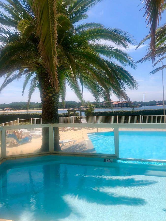 Location de vacances pour 6 personnes, avec Balcon et Terrasse ainsi que Jardin et Piscine à Vieux-Boucau-les-Bains