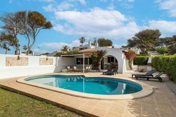 Villa in Sant Lluís, Menorcas Küste für 6 