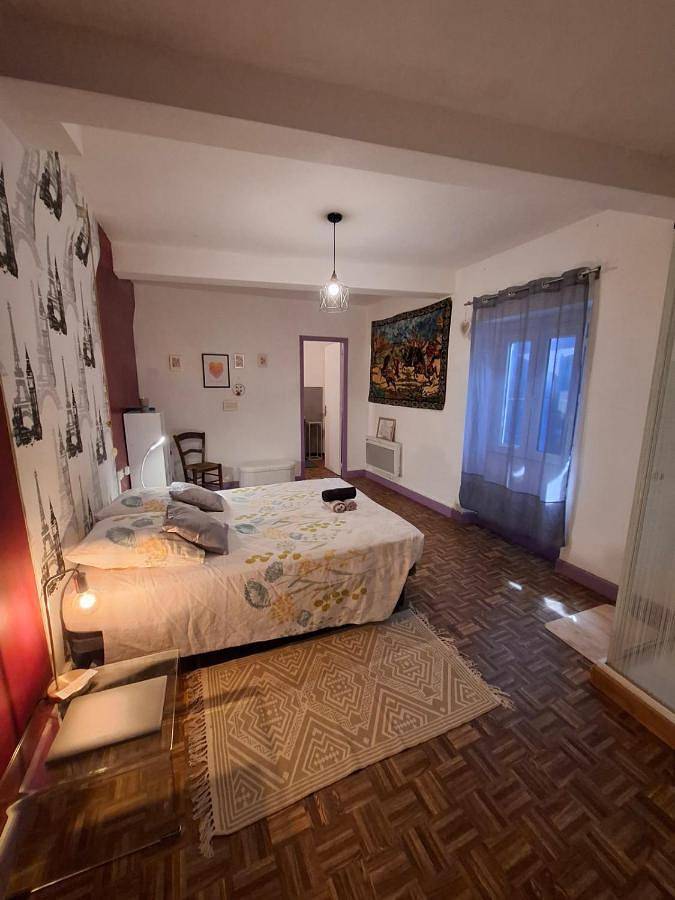 Gîte pour 2 personnes, avec Terrasse à Briatexte