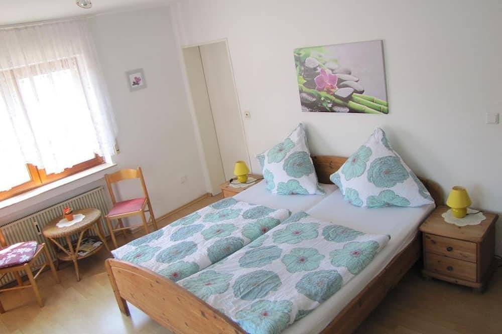 Doppelzimmer - B&B Panoramablick in Löf, Osteifel