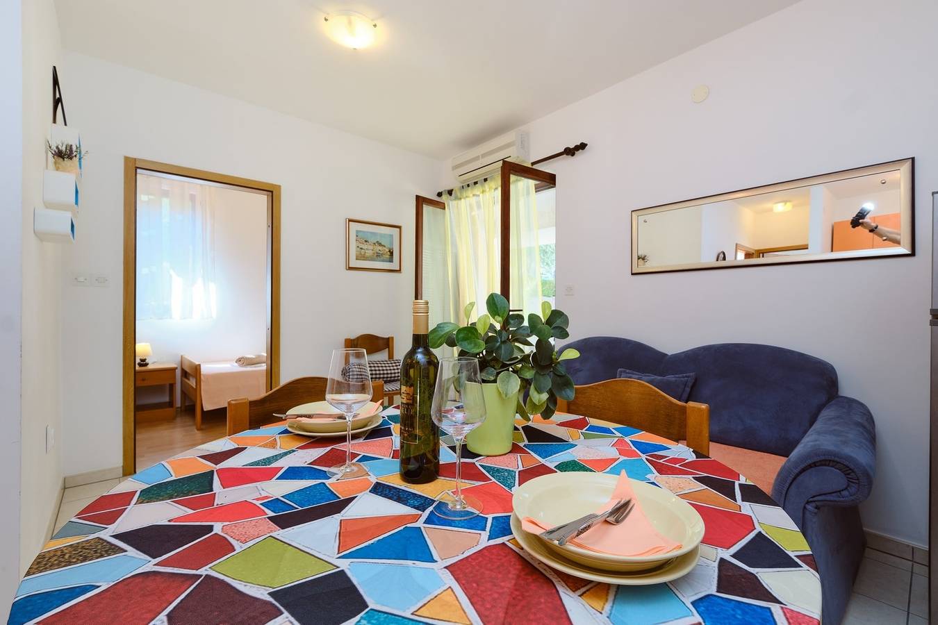 Ganze Wohnung, Das Apartment Prica 2befindet sich in Mali Lošinj, in der Gegend von Zagazinjina, es ist möglich, bis 4  Personen unterzubringen. Es liegt in Strandnähe. in Mali Lošinj, Lošinj (Kvarner Bucht)