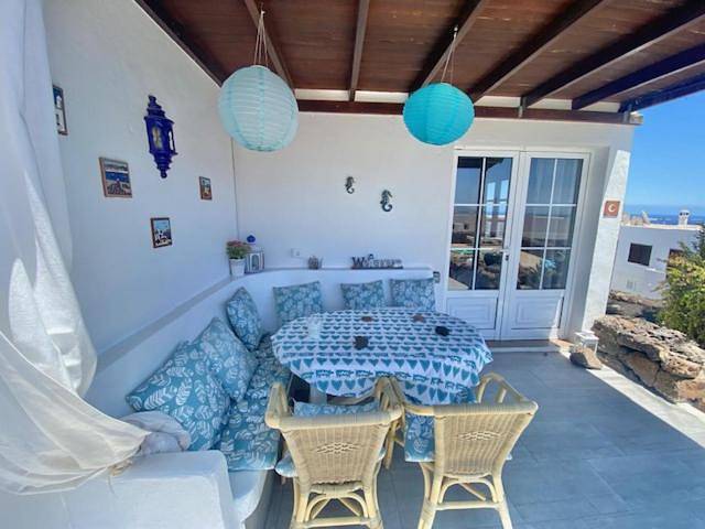 Bungalow für 4 Personen, mit Garten und Ausblick sowie Terrasse und Pool in Puerto del Carmen - 2