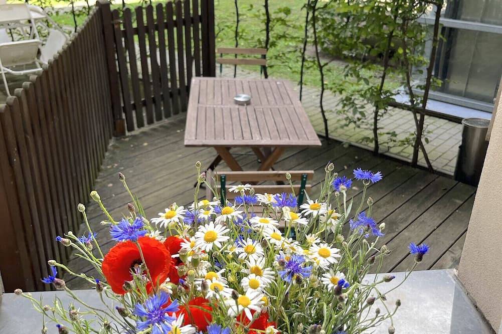 Ganze Wohnung, Mooeve Boxi 03 - Beautifull Studio with patio in Friedrichshain - Kreuzberg, Berlin