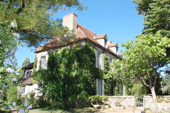 Gîte pour 5 personnes, animaux acceptés à Lussat