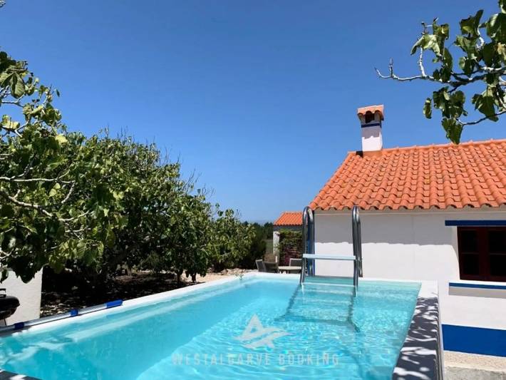 Casa de férias para 4 pessoas, com Terraço e Jardim e ainda Piscina em Rogil