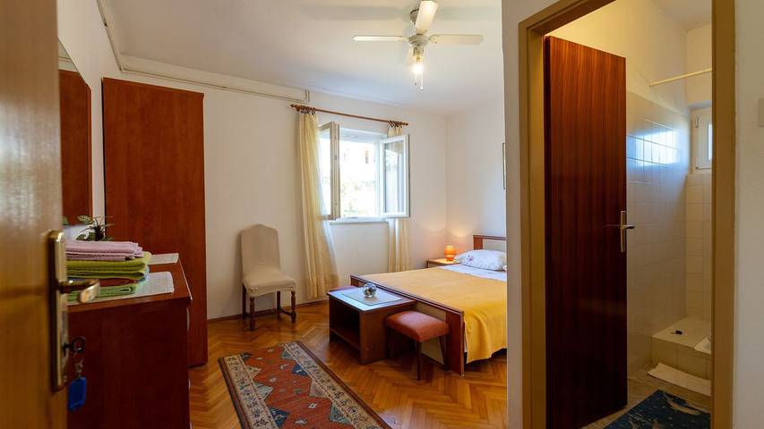 Gîte pour 2 personnes, avec terrasse, animaux acceptés à Stari Grad - 4