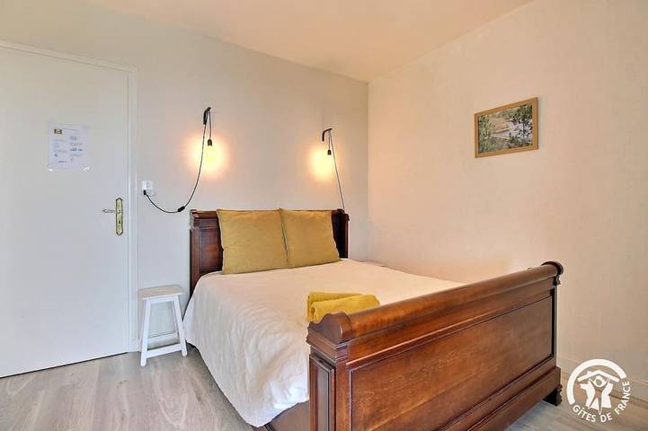 Location de vacances pour 8 personnes, avec terrasse et jardin à Cléguérec - 2