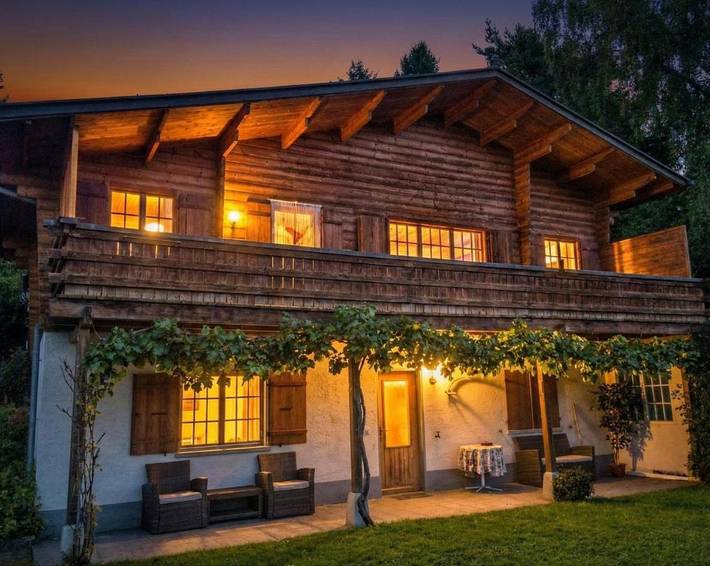 Chalet für 8 Personen, mit Balkon und Garten in Sigriswil