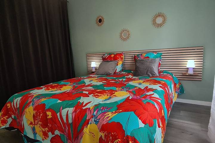 Gîte pour 4 personnes, avec jardin dans Plage Sables Blancs - 3