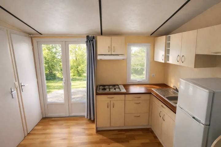 Camping pour 4 personnes, avec bassin pour enfant en Bourgogne-Franche-Comté - 2