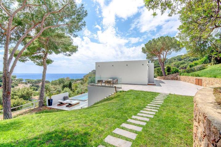 Villa per 8 persone, con Balcone e Terrazza nonché Giardino e Piscina a Morcone (Capoliveri)