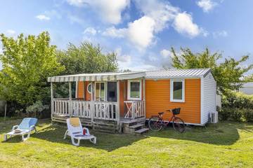 Mobil Home pour 6 Personnes dans Sainte-Catherine-de-Fierbois, Région de Chinon, Photo 2