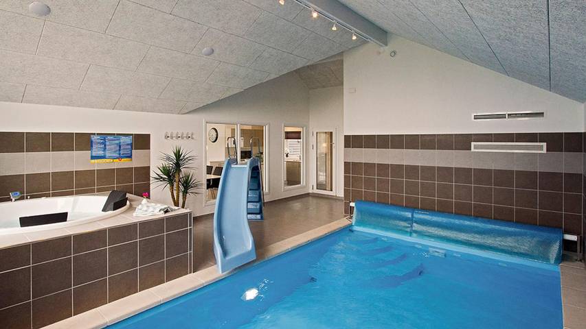 Ferienhaus für 16 Personen, mit Terrasse und Garten sowie Sauna in Olpenitz - 2